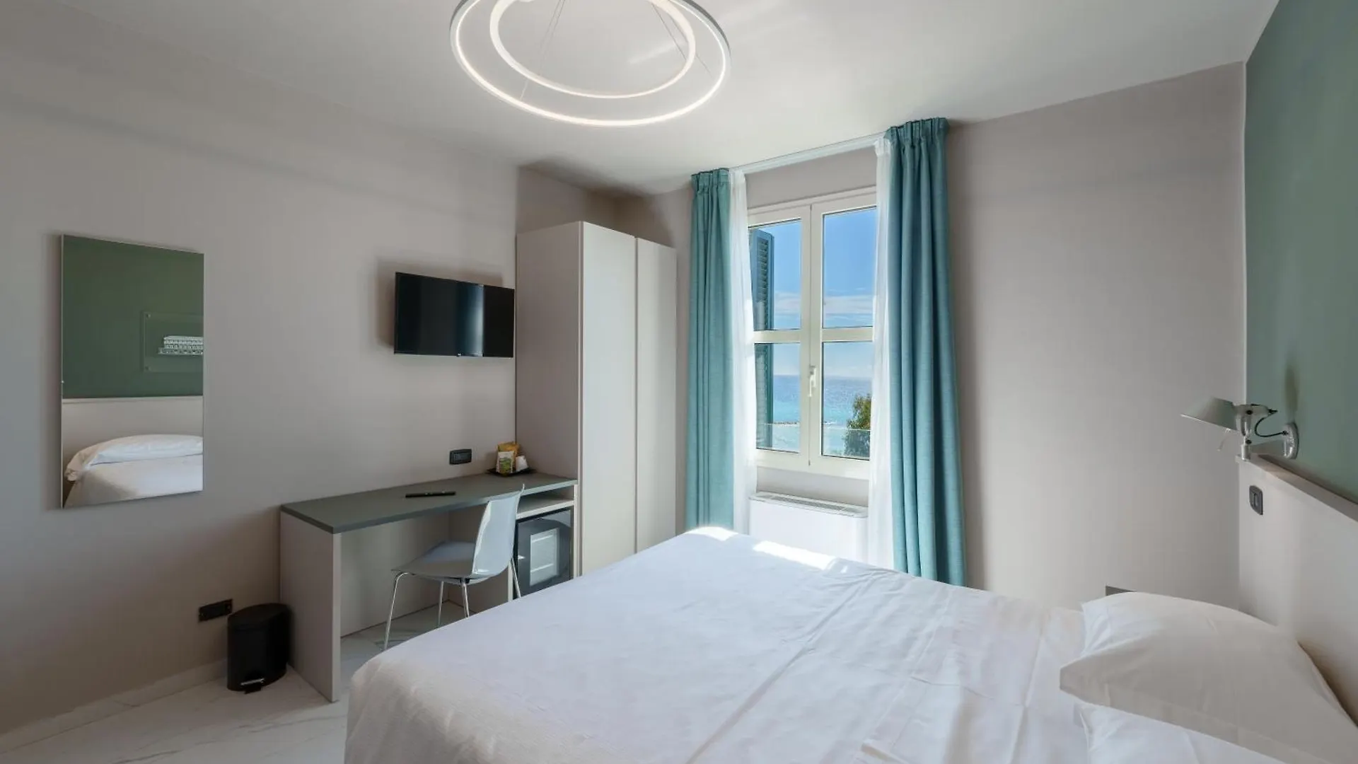 ***  Hotel Villa Levi Sanremo Itália